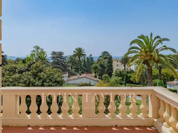Appartement bourgeois de 127 m² avec Terrasses - Croix des Garde