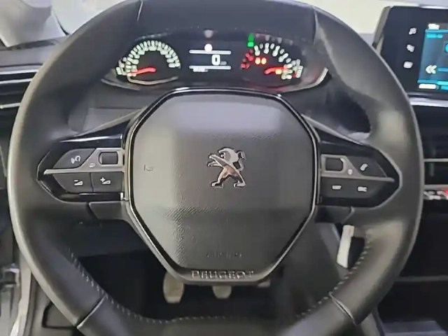 Peugeot 208 puretech 75 s&amp;s bvm5 — photo 65