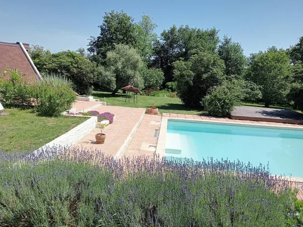 Maison 6 pièces 185 m²