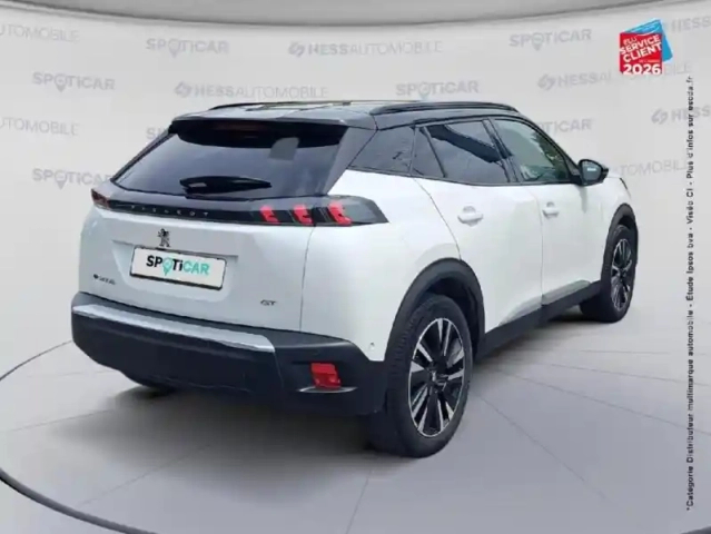 Peugeot 2008 e- 136ch gt pack — photo 6