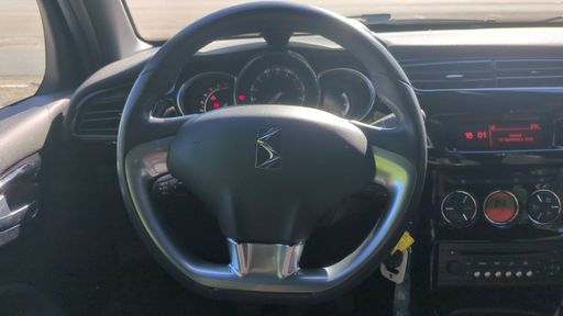 DS DS3 1.2 PureTech 82 - Be Chic – 2016 – 84485 km – Essence – Boîte Manuelle — photo 25