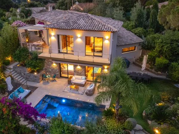 Vends villa récente golfe de Saint-Tropez