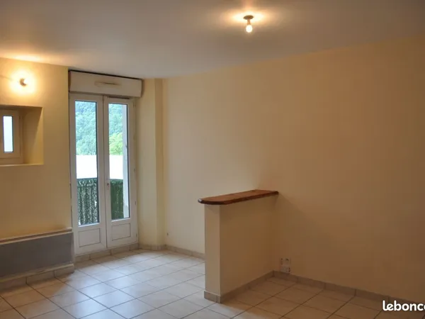 Appartement Location Ugine 2p 44m² 535€
