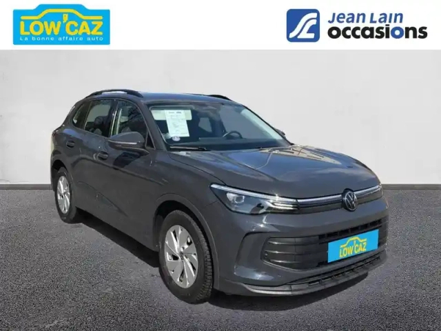 Volkswagen Tiguan 1.5 etsi 130ch dsg7 — photo 24