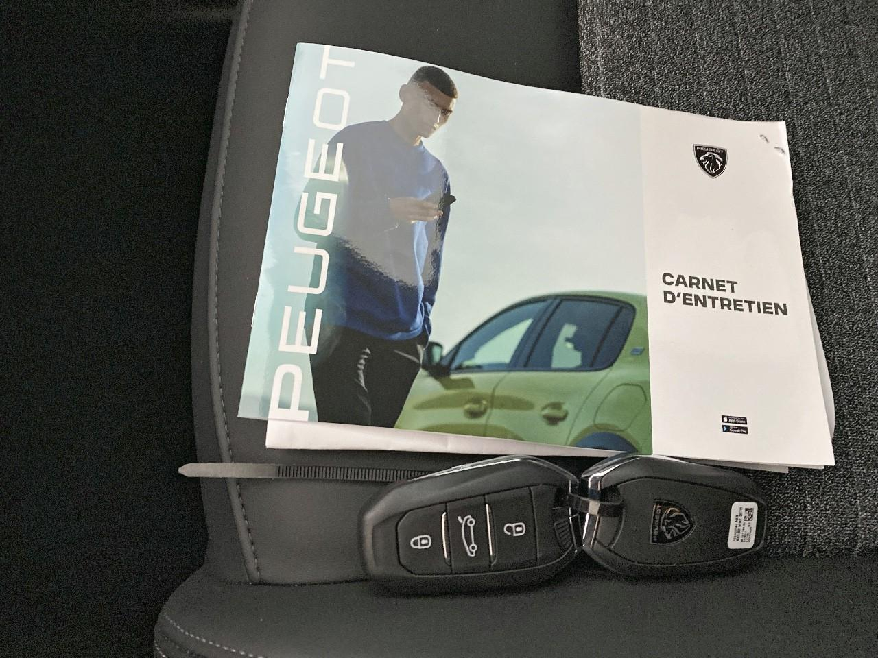 Peugeot 5008 hybrid 145 ch e-dcs6 allure — photo 18