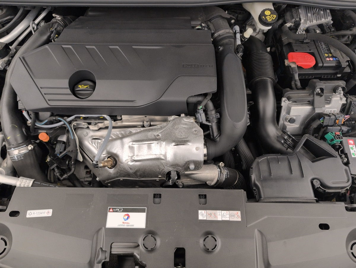 Peugeot 308 — photo 16