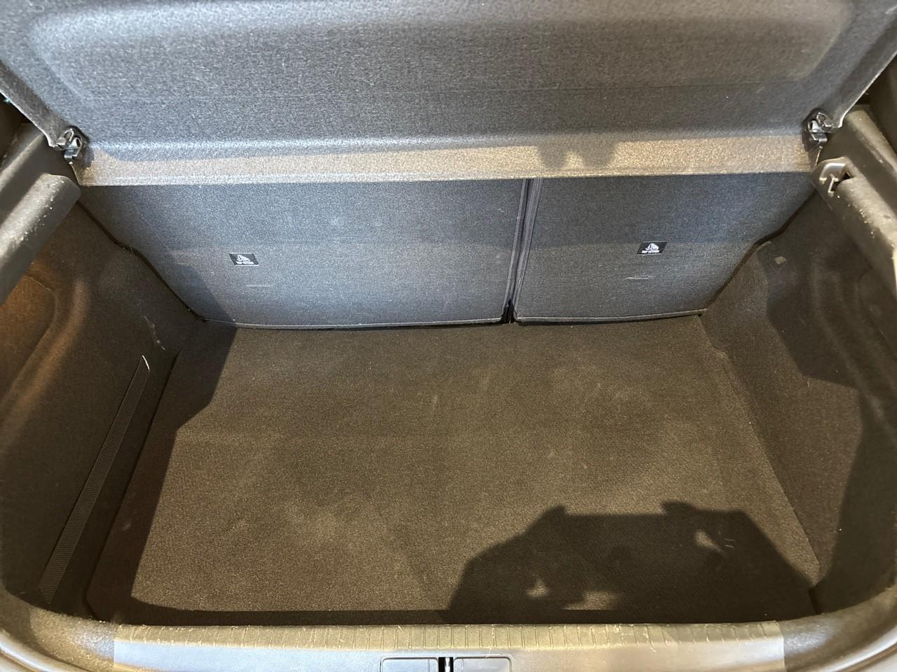 Peugeot 208 1.2 puretech 130ch s&s allure pack eat8 — photo 6