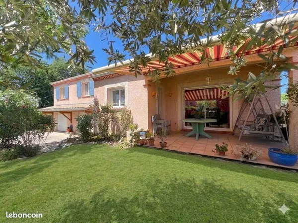 Maison 5 pièces 145 m²