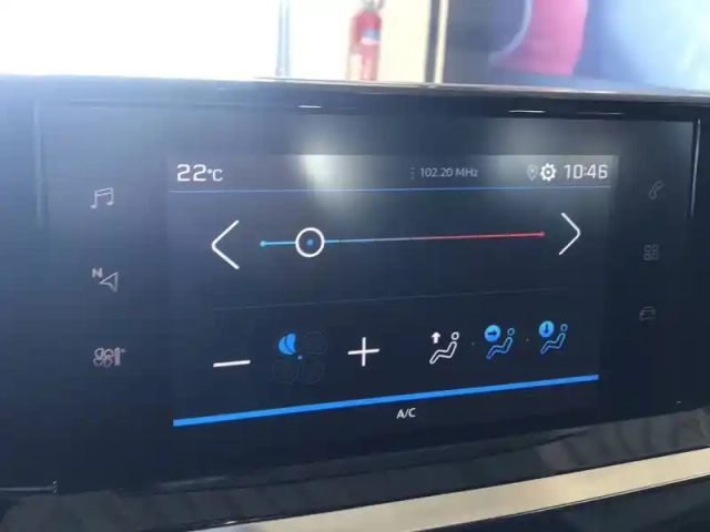 Peugeot 208 puretech 75 s&amp;s bvm5 — photo 12