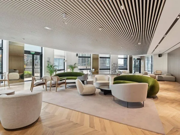 Bureau 11470 m²