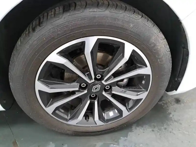 Renault Clio eco-g 100 gsr2 — photo 57