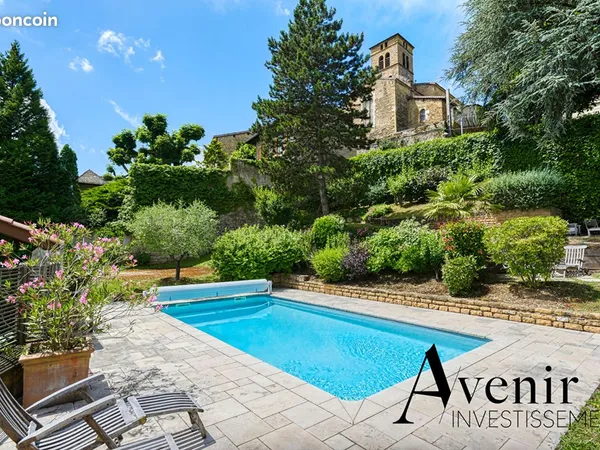 Propriété 11 pièces 300 m²