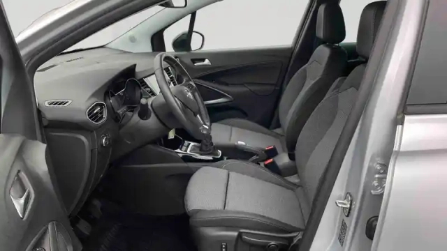 Opel Crossland 1.2 turbo 110 ch bvm6 — photo 17