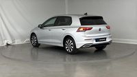Volkswagen Golf 1.5 eTSI OPF 130ch Active DSG7 — photo 8