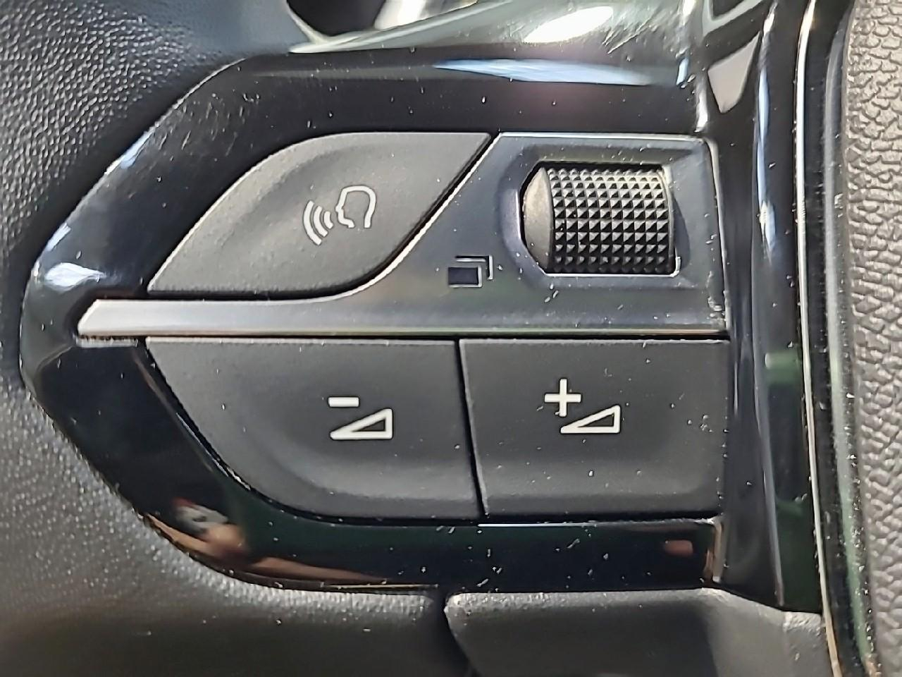 Peugeot 2008 bluehdi 130 s&s eat8 allure pack — photo 23