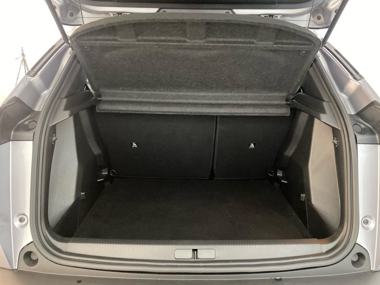 Peugeot 2008 hybrid 145 ch e-dcs6 allure — photo 6