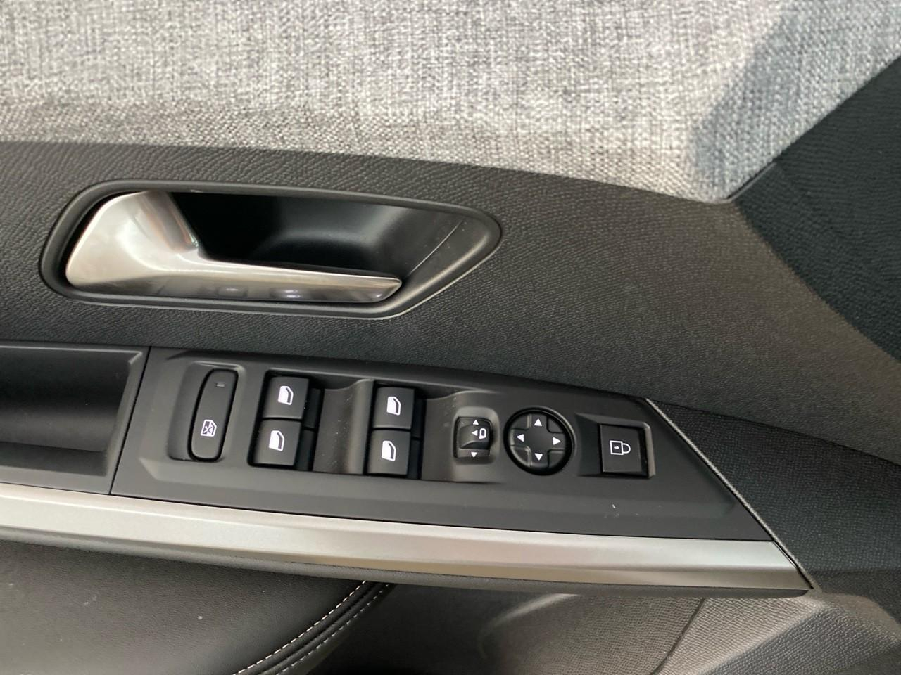 Peugeot 3008 hybrid 145 e-dcs6 allure — photo 20