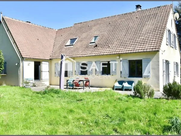 Propriété 5/6 chambres avec grand jardin, sous-sol et garage