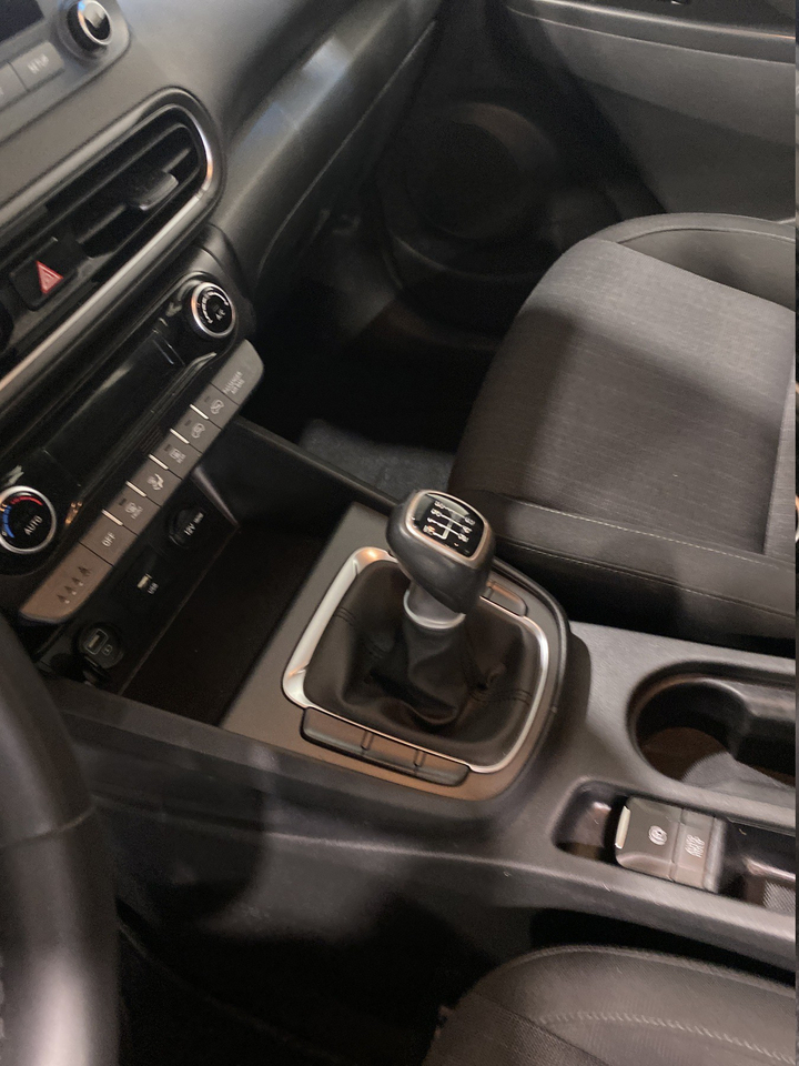 Hyundai Kona — photo 43