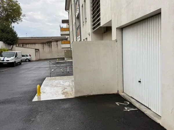 Parking 19 m²