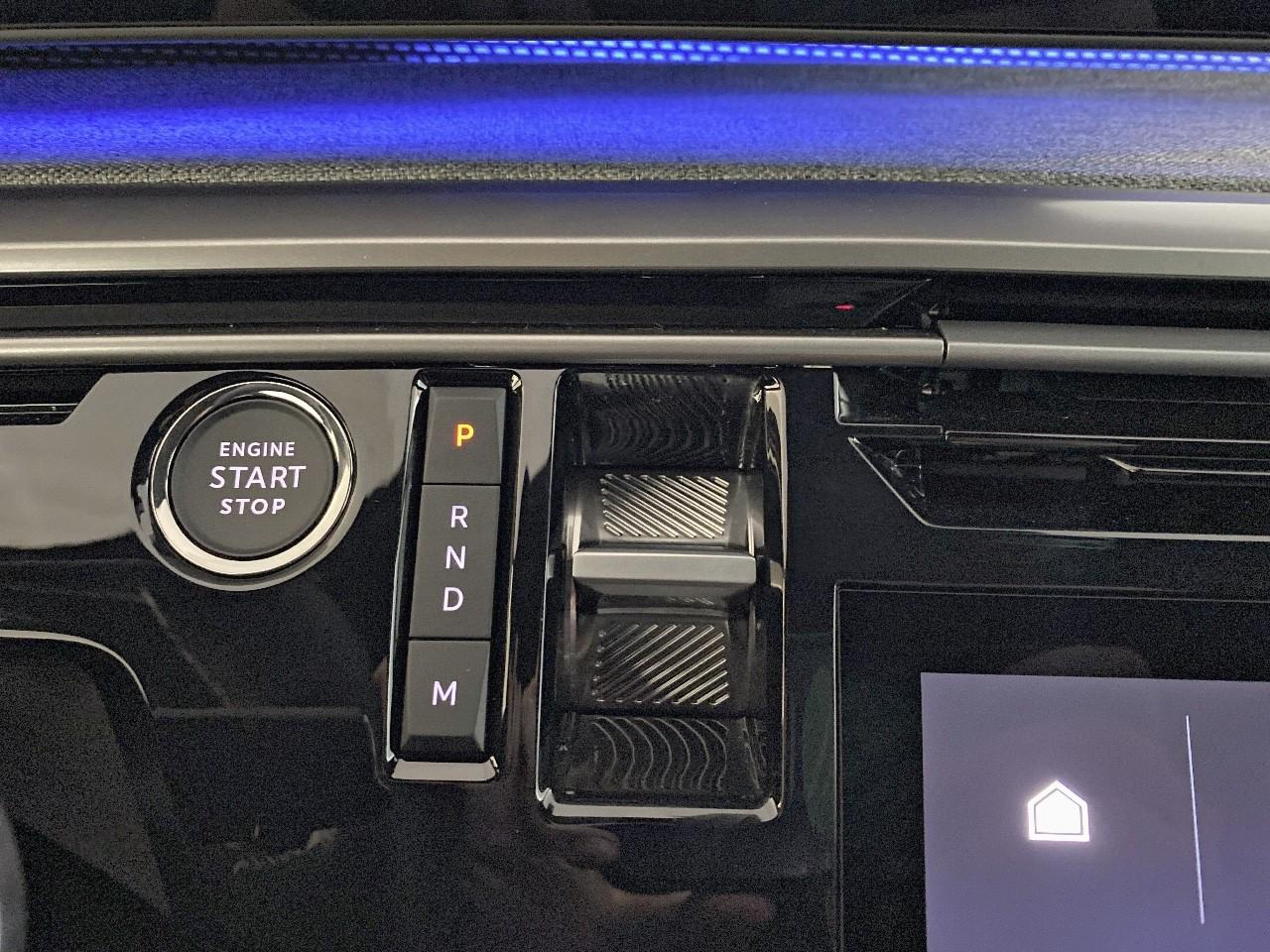 Peugeot 3008 hybrid 145 e-dcs6 gt — photo 15
