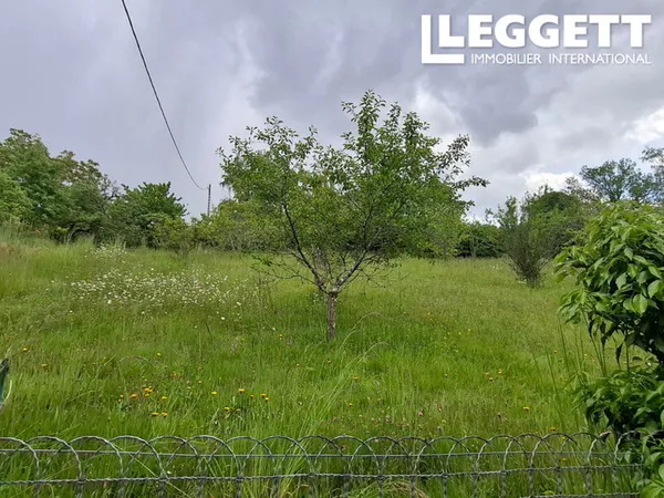 Terrain constructible idéalement situé aux portes d?Aixe-sur-Vienne ? Opportunité rare !