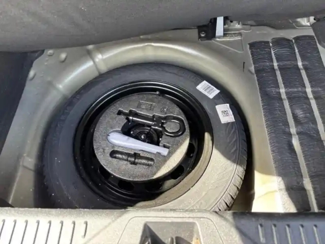 Ford Fiesta 1.0 ecoboost 100ch stop&amp;start titanium 5p euro6.2 — photo 10