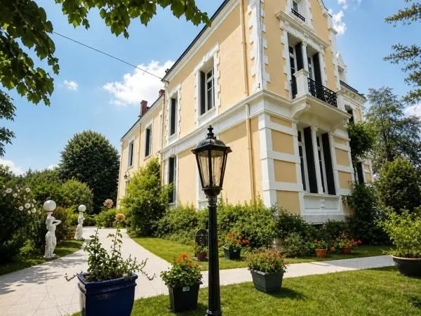 Maison 12 pièces 450 m²