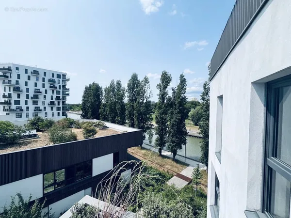 Canal de l'Ourcq - Rue de Paris