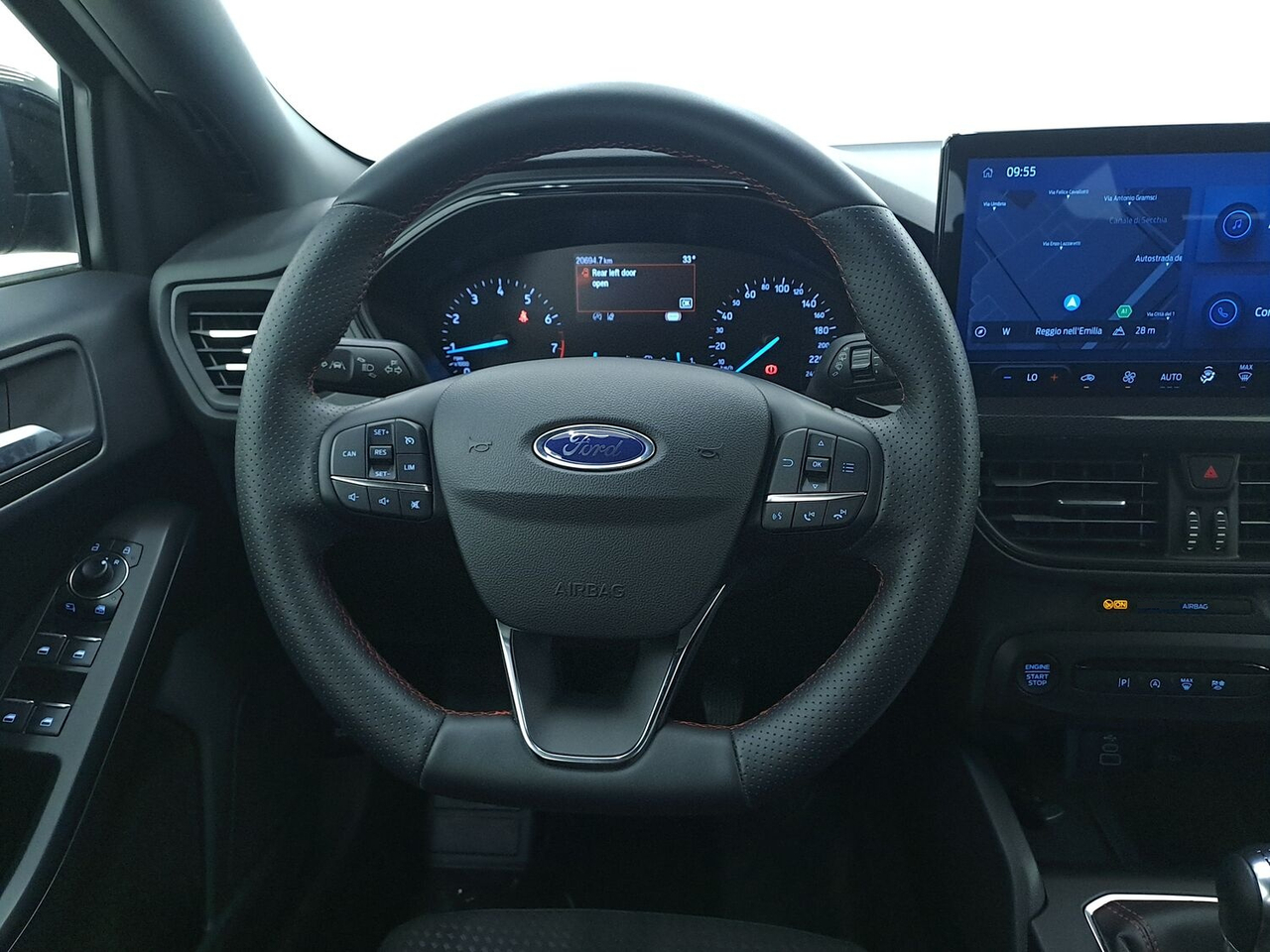 Ford Focus SW — photo 12