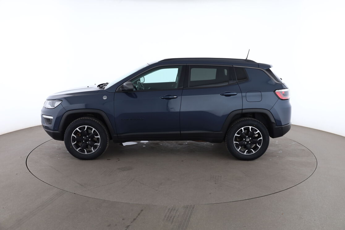Jeep Compass 1.3 GSE T4 PHEV 4xe Trailhawk AT6 — photo 2