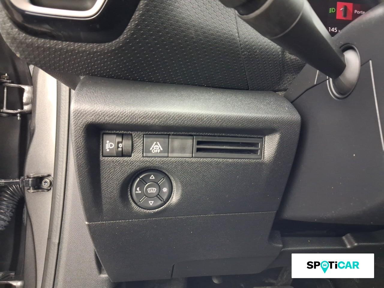 Citroën C4 bluehdi 130ch s&s feel pack eat8 120g — photo 18