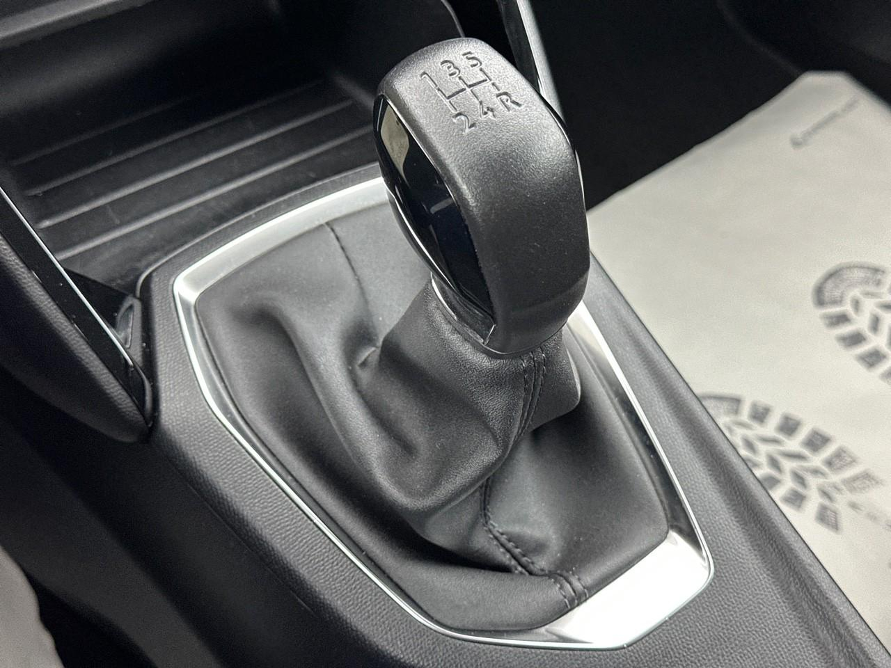 Peugeot 208 puretech 75 s&s bvm5 style — photo 28