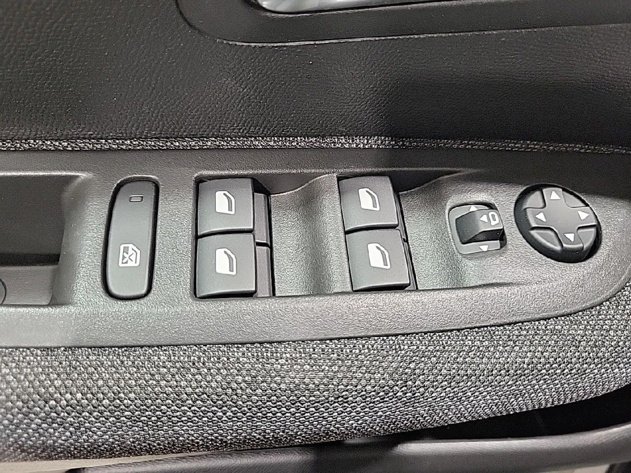 Peugeot 208 puretech 75 s&s bvm5 style — photo 23