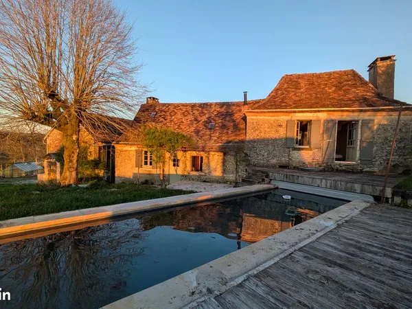 Maison restaurée dans un corps de ferme