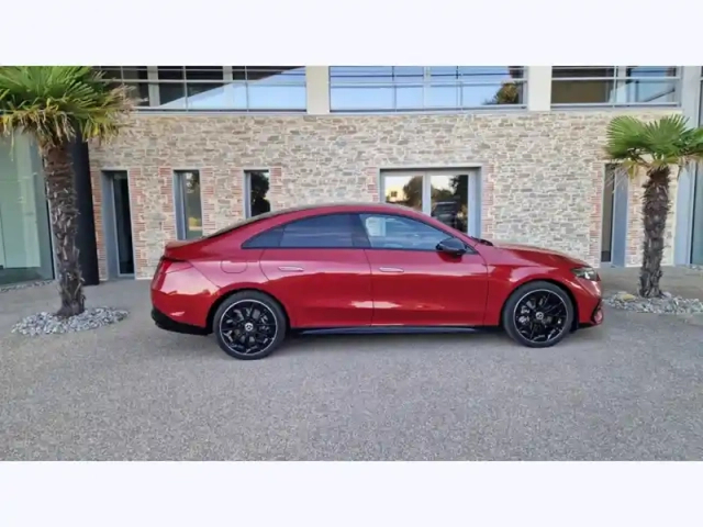 Mercedes Cla coupe 250+ avec technologie eq — photo 5