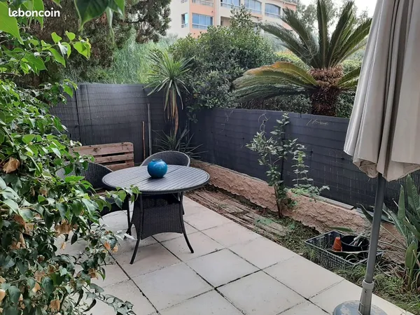 Charmant studio meublé avec jardinet