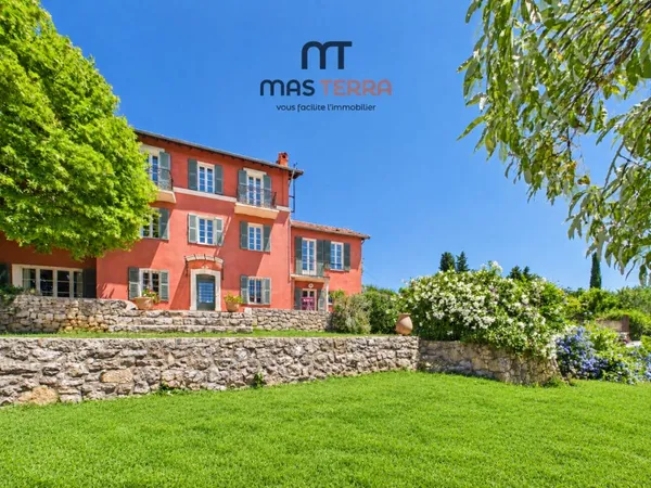 Maison 9 pièces 248 m²
