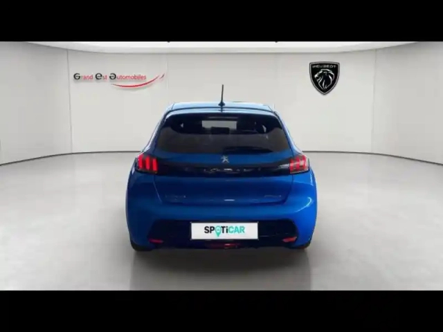 Peugeot 208 e- 136ch gt line — photo 4