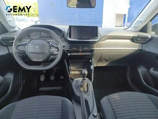 Peugeot 208 puretech 100 s&amp;s bvm6 — photo 8