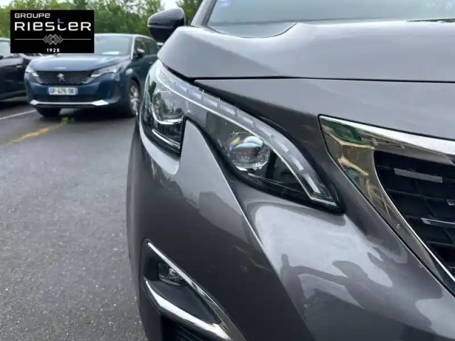 Peugeot 3008 hybrid 225 e-eat8 — photo 16
