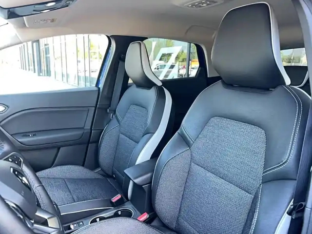 Renault Captur tce 90 — photo 12