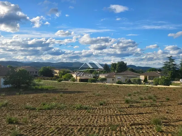 Vue dégagée, terrain de 600m² viabilisé, Sud Ales