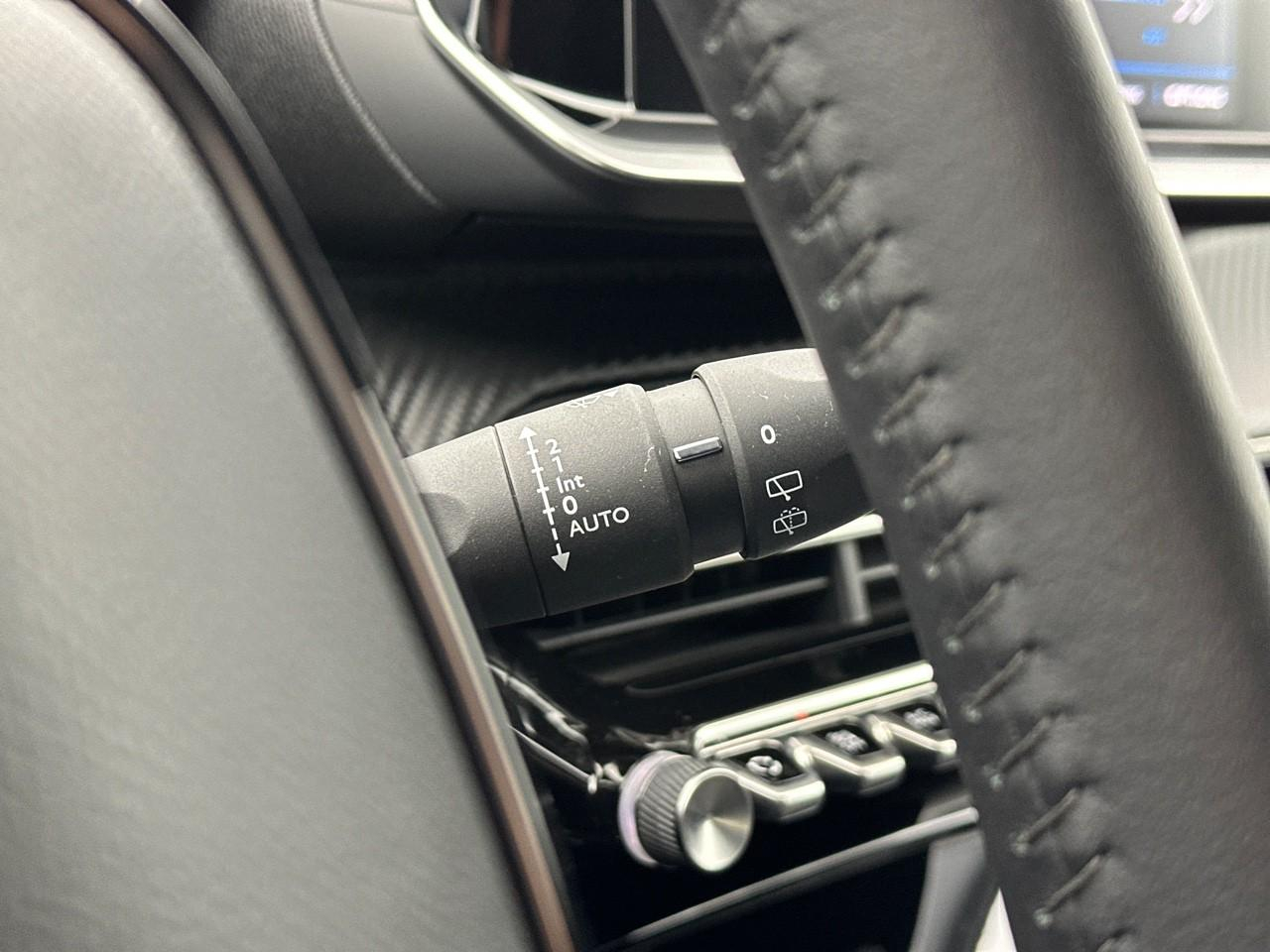 Peugeot 208 puretech 100 s&s bvm6 allure — photo 22