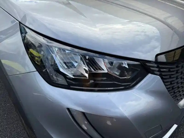 Peugeot 2008 puretech 100 s&amp;s bvm6 — photo 16