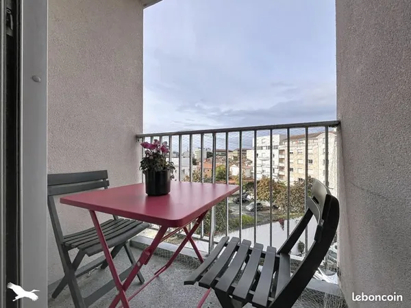 Studio 1 pièce 20 m²