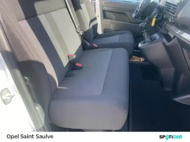 Opel Vivaro fg xl 2.2 diesel 150ch pack premium connect — photo 12