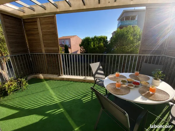 🏡 T2 meublé 44 m² - Grande terrasse - Parking - Proche Hyper U
