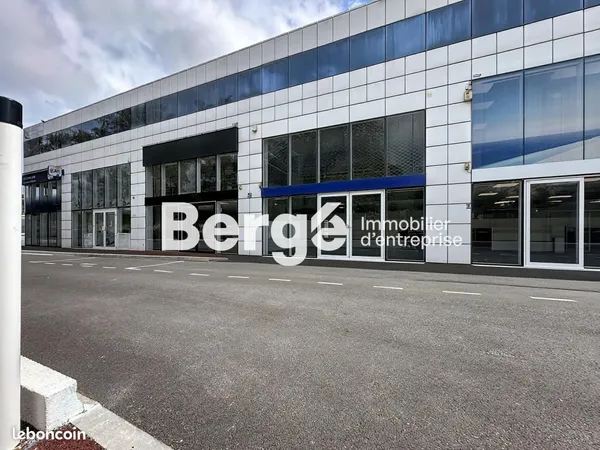 Local commercial 155 m²