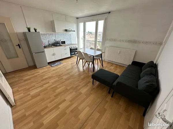 Plusieurs chambres dispo proche utc